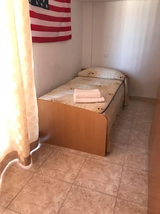 Apartamento Apartamento Aitana.Esta A 2 Km De La Playa Andando Alicante Exterior foto