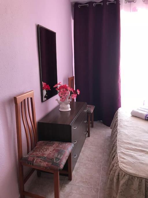 Apartamento Apartamento Aitana.Esta A 2 Km De La Playa Andando Alicante Exterior foto